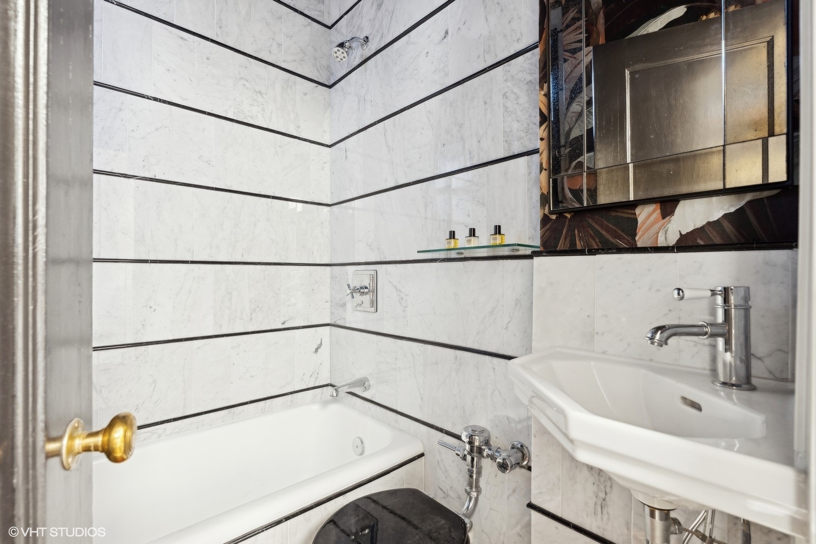 1050 W Balmoral Avenue Unit: 6E