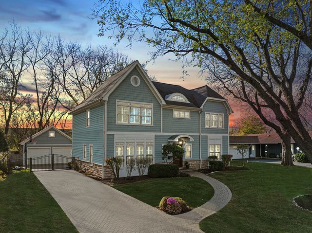 5718 Ridgewood Drive