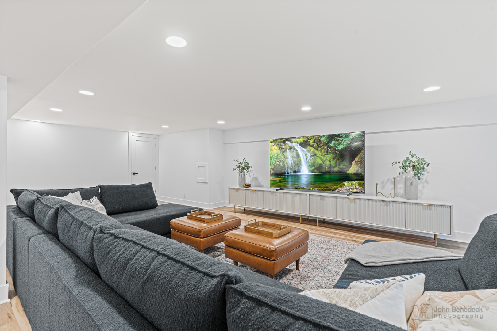 5718 Ridgewood Drive