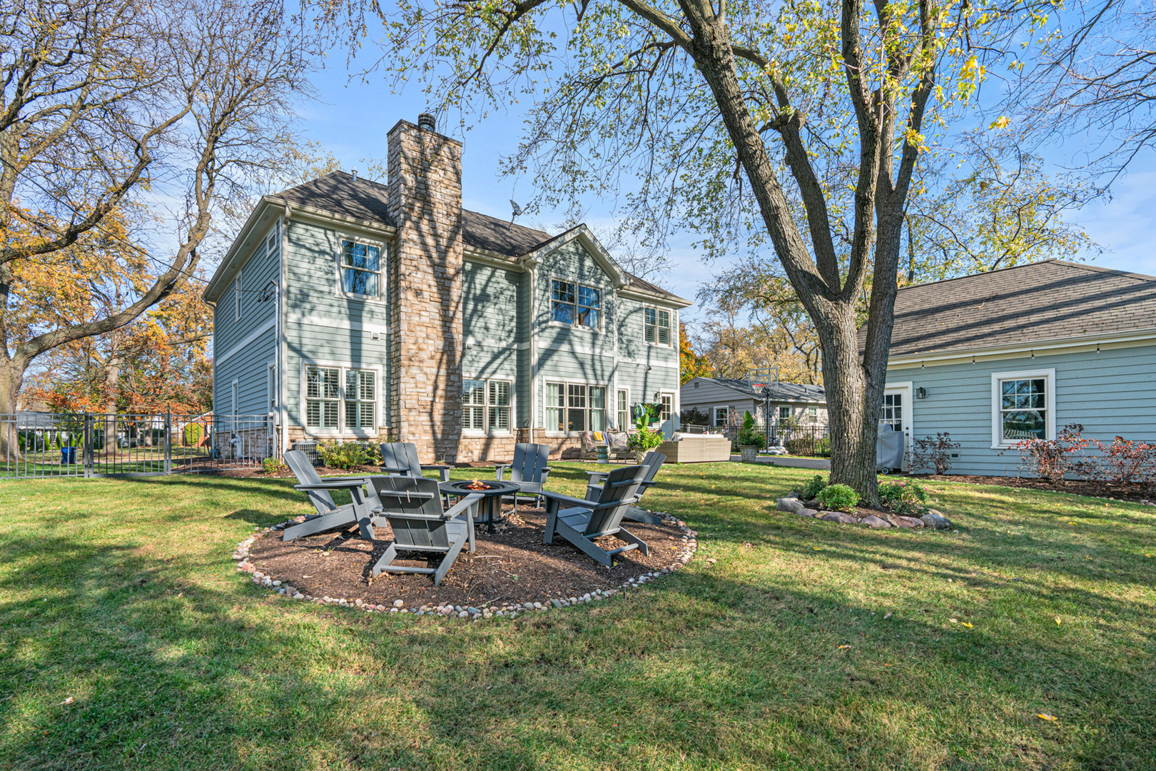 5718 Ridgewood Drive
