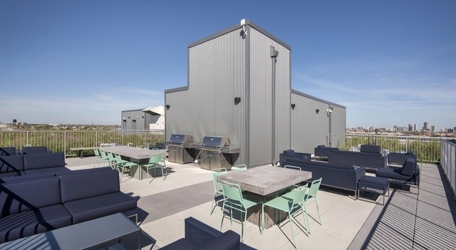 1241 N MILWAUKEE Avenue Unit: 708