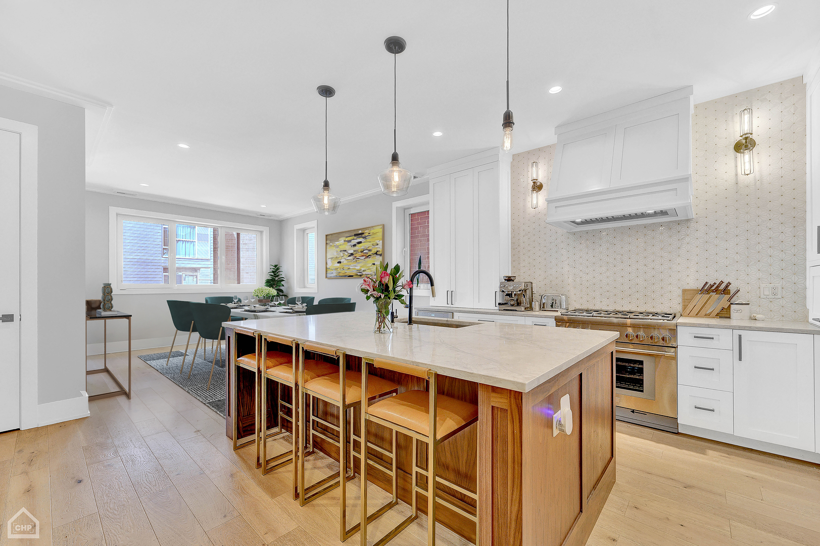 1522 W Thomas Street Unit: 3