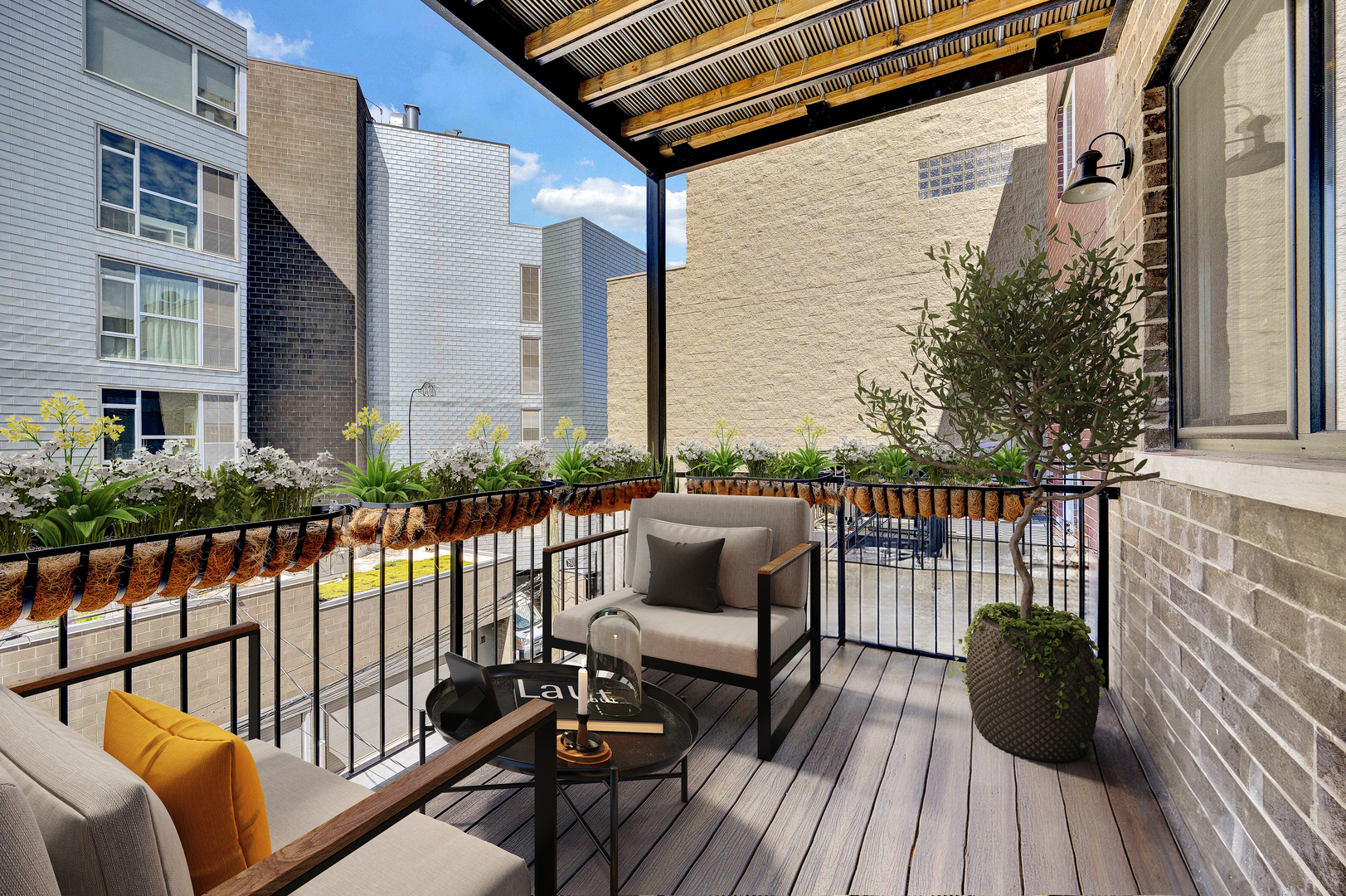 1522 W Thomas Street Unit: 3