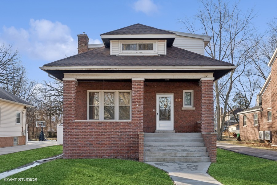 2133 W 108th Place