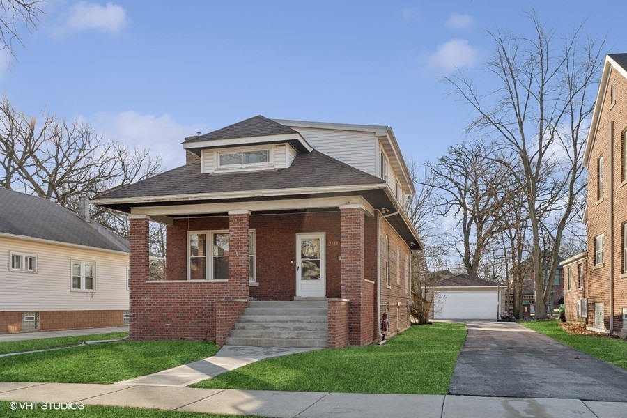 2133 W 108th Place