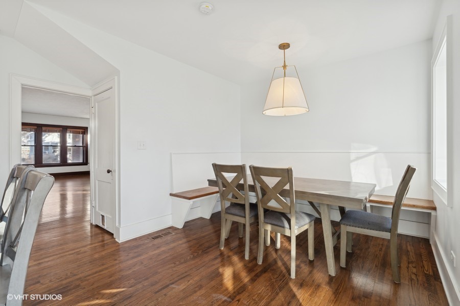 2133 W 108th Place