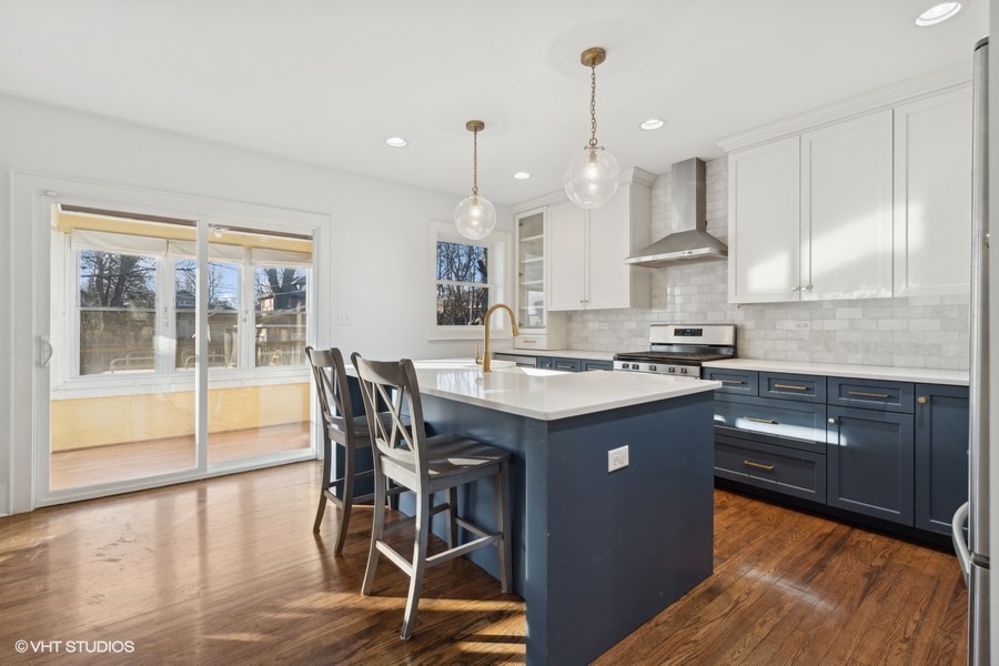 2133 W 108th Place