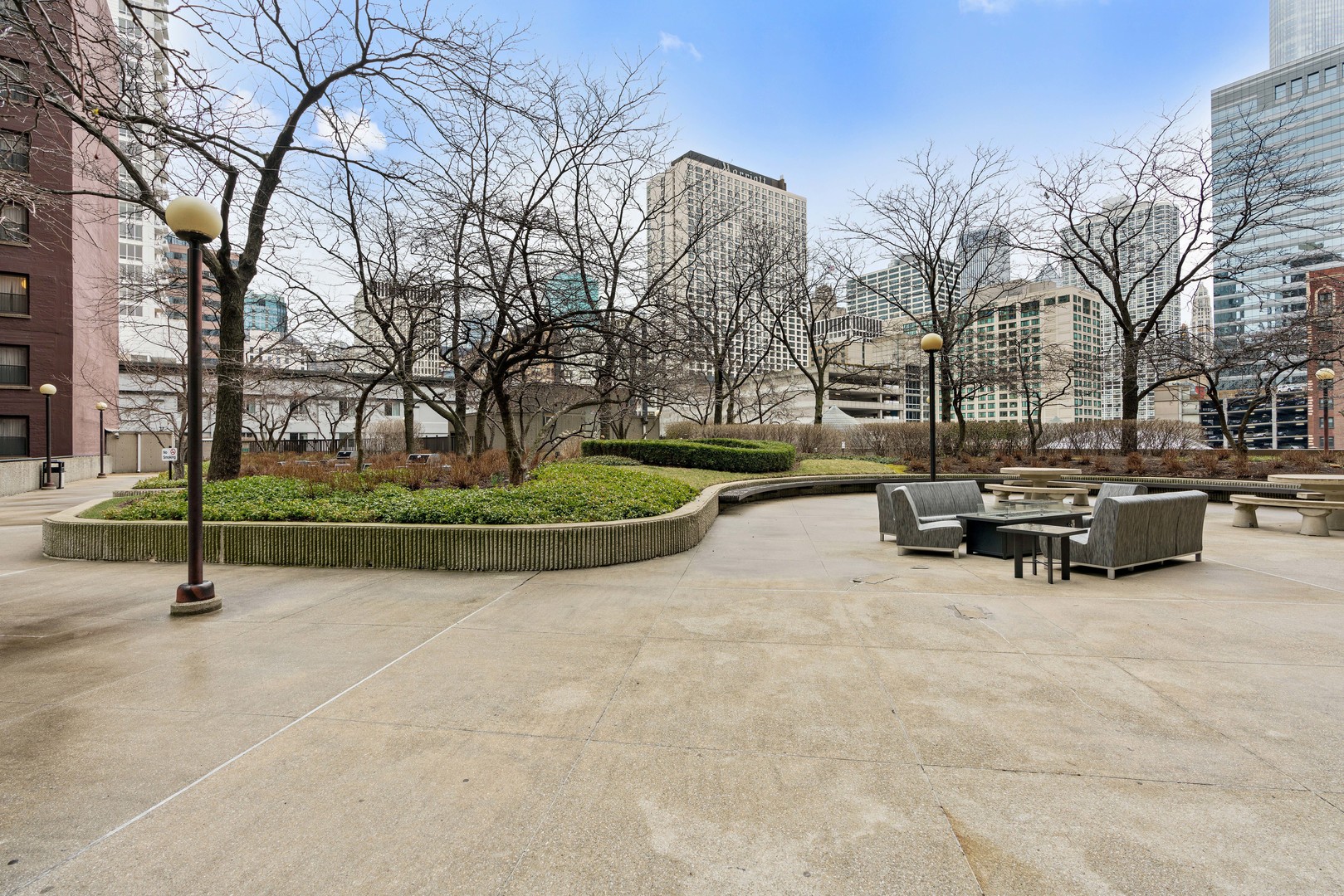 10 E ONTARIO Street Unit: 4103