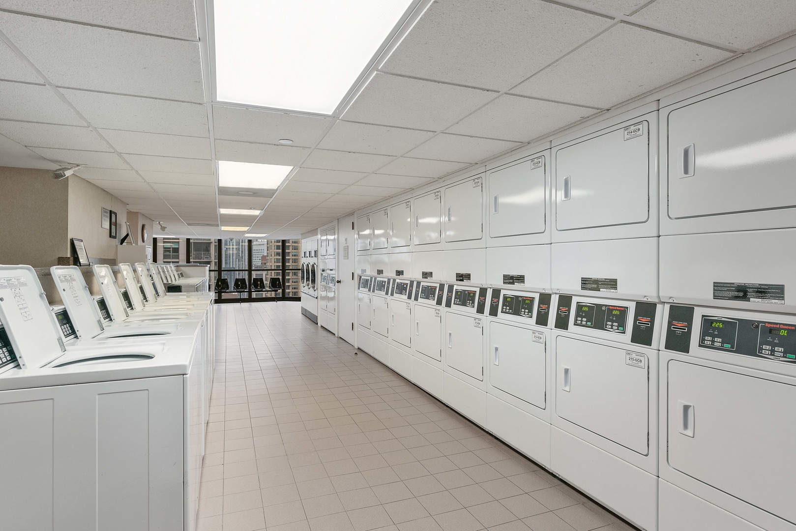 10 E ONTARIO Street Unit: 4103