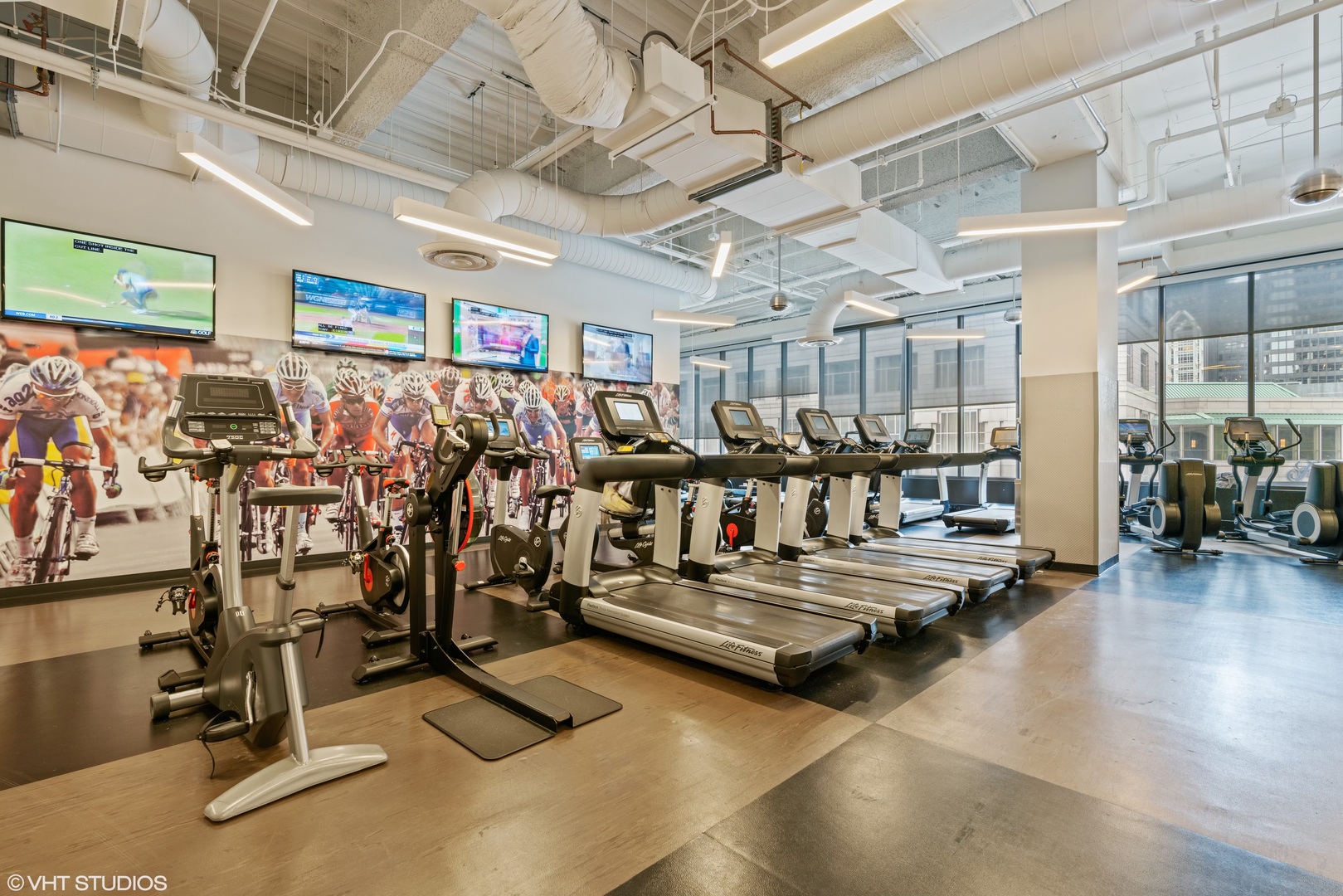 225 N Columbus Drive Unit: 5703