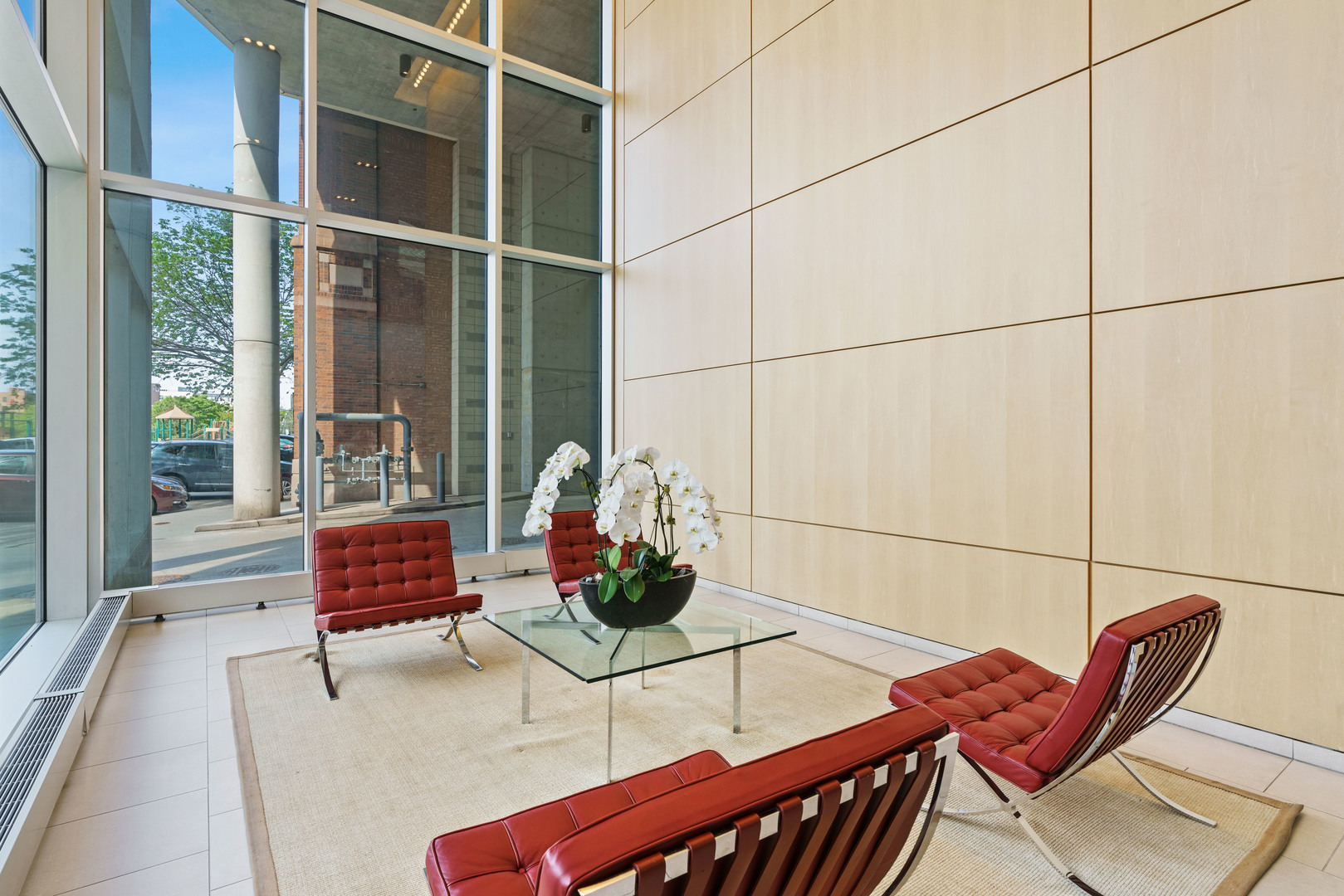 510 W Erie Street Unit: 605
