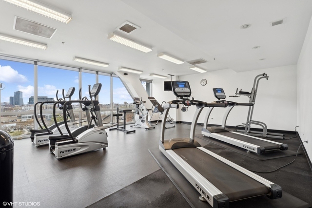 510 W Erie Street Unit: 605