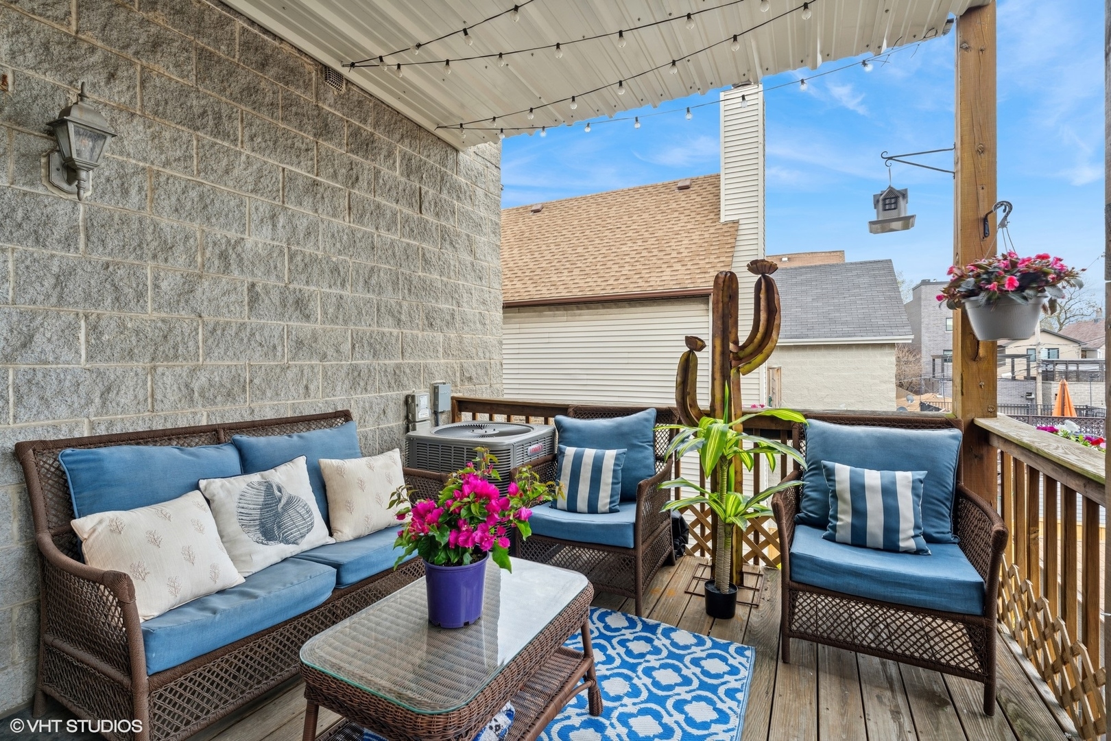 2327 W Medill Avenue Unit: 2