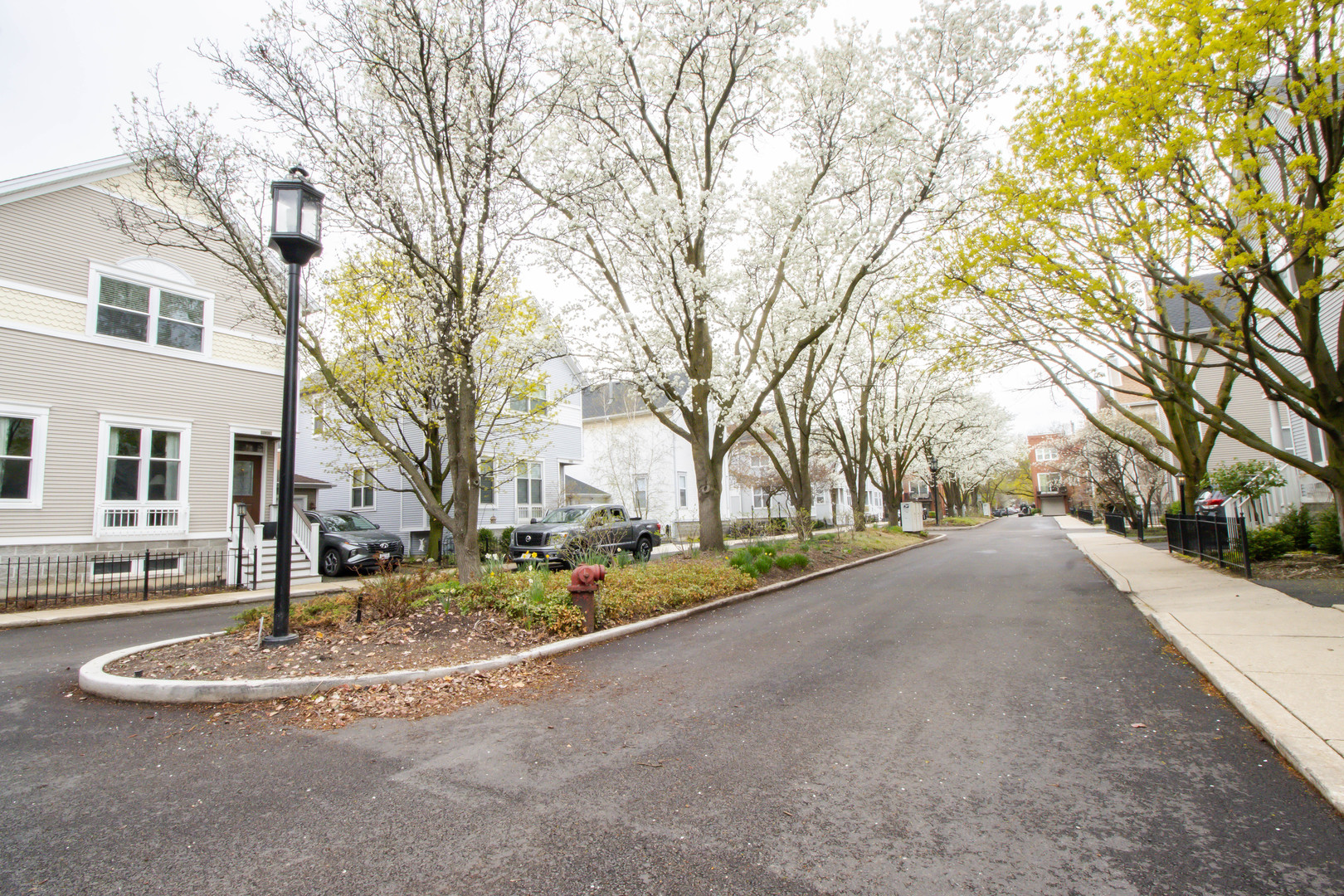 2809 N Wolcott Avenue Unit: D