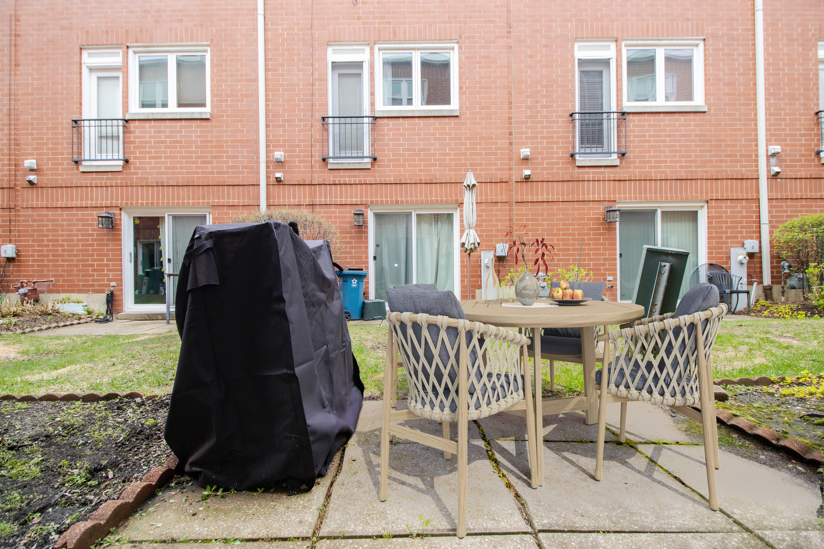 2809 N Wolcott Avenue Unit: D