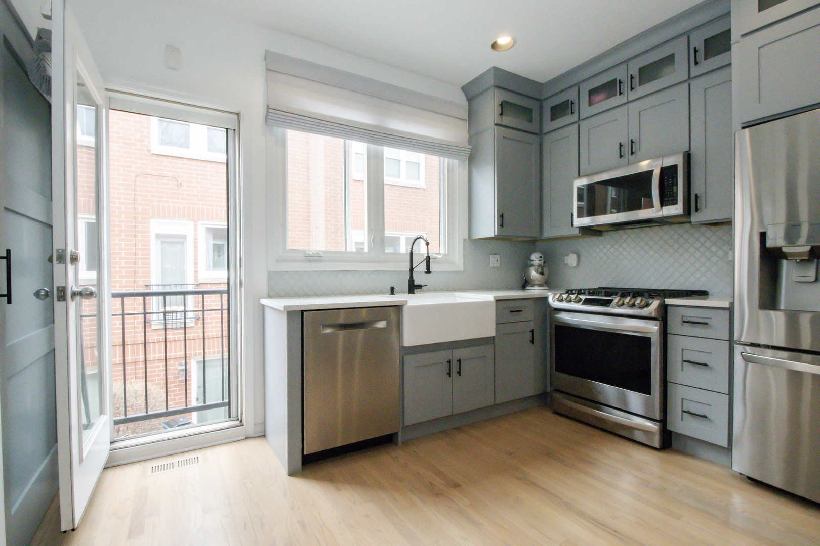 2809 N Wolcott Avenue Unit: D