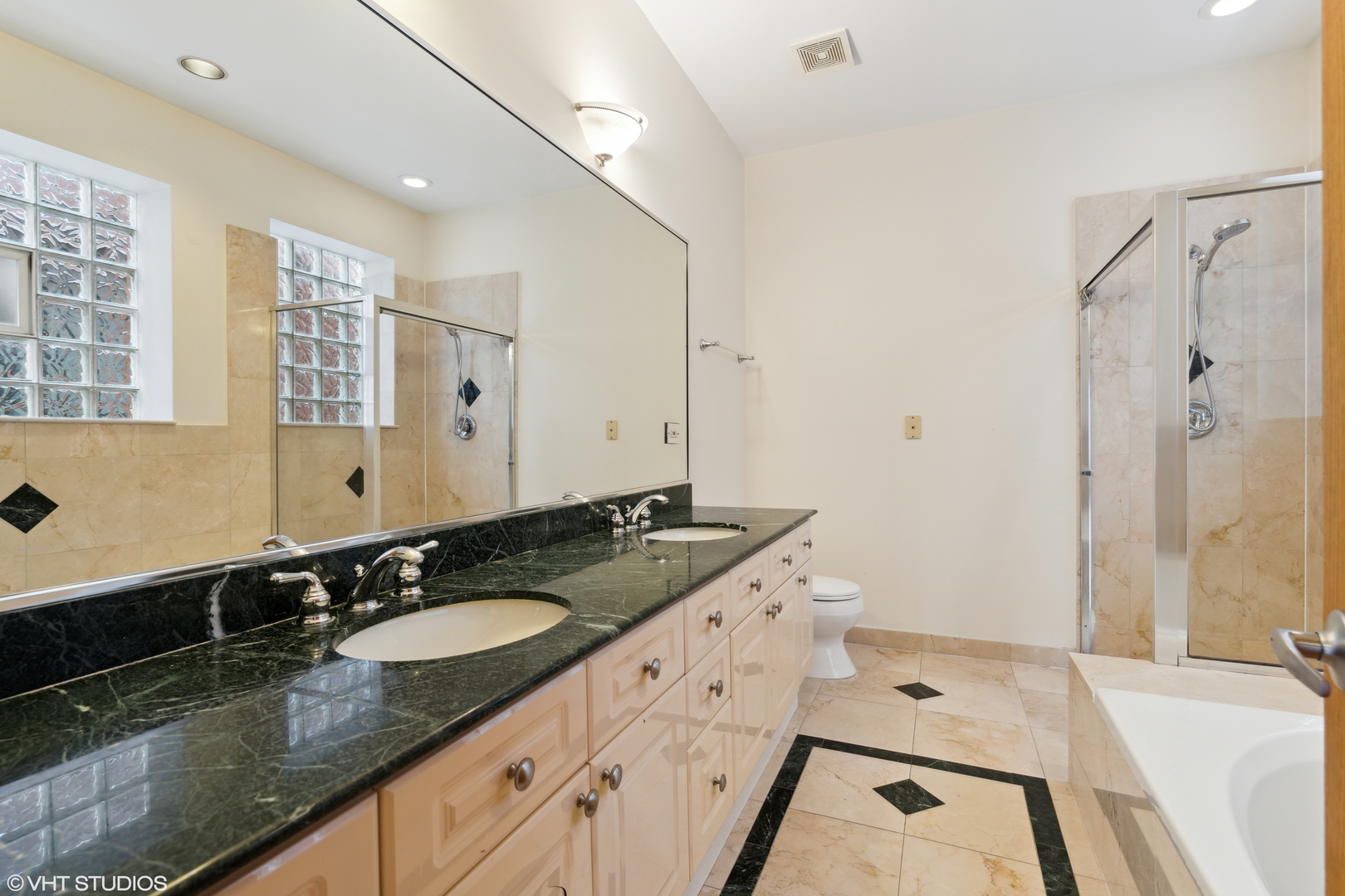 2533 N Halsted Street Unit: 2N