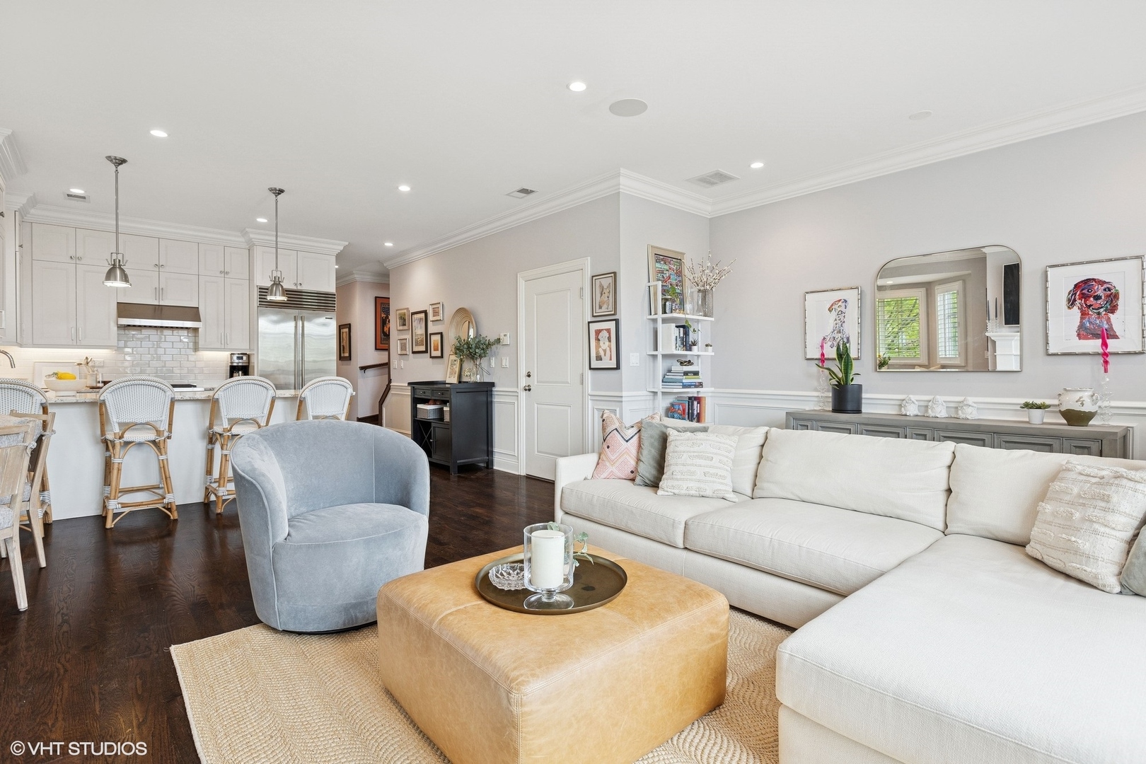 2700 N Wayne Avenue Unit: 3S
