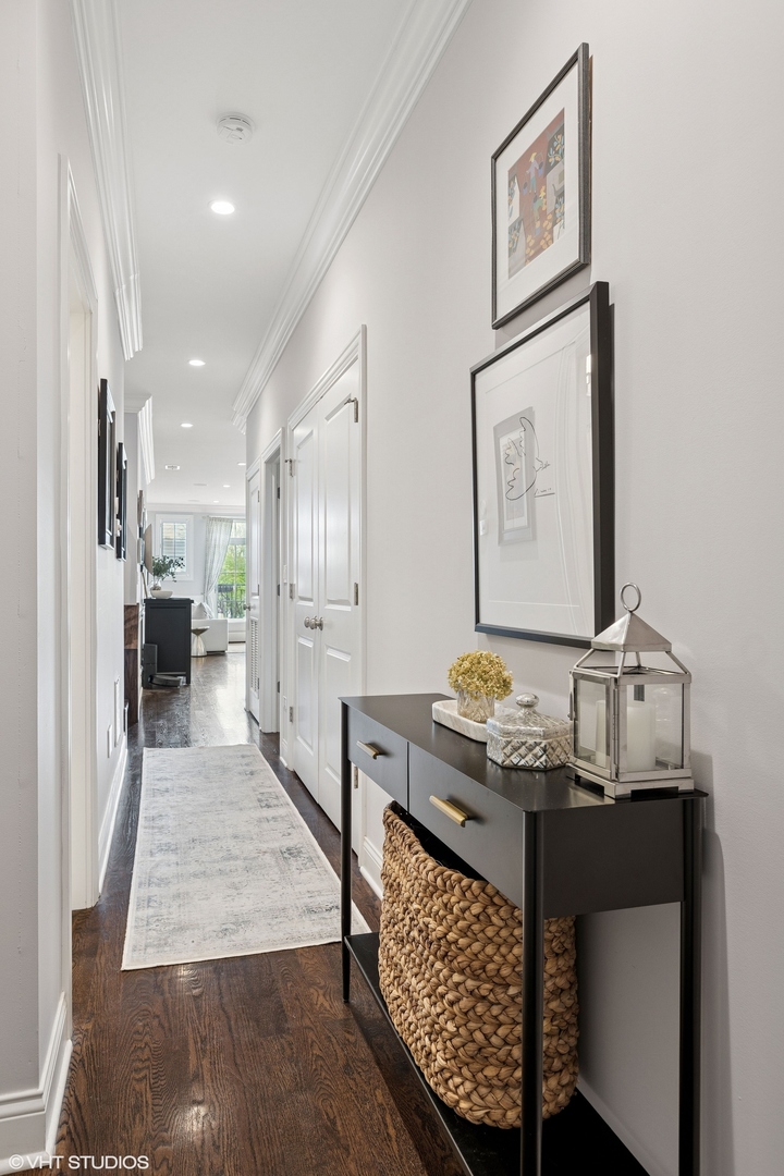 2700 N Wayne Avenue Unit: 3S