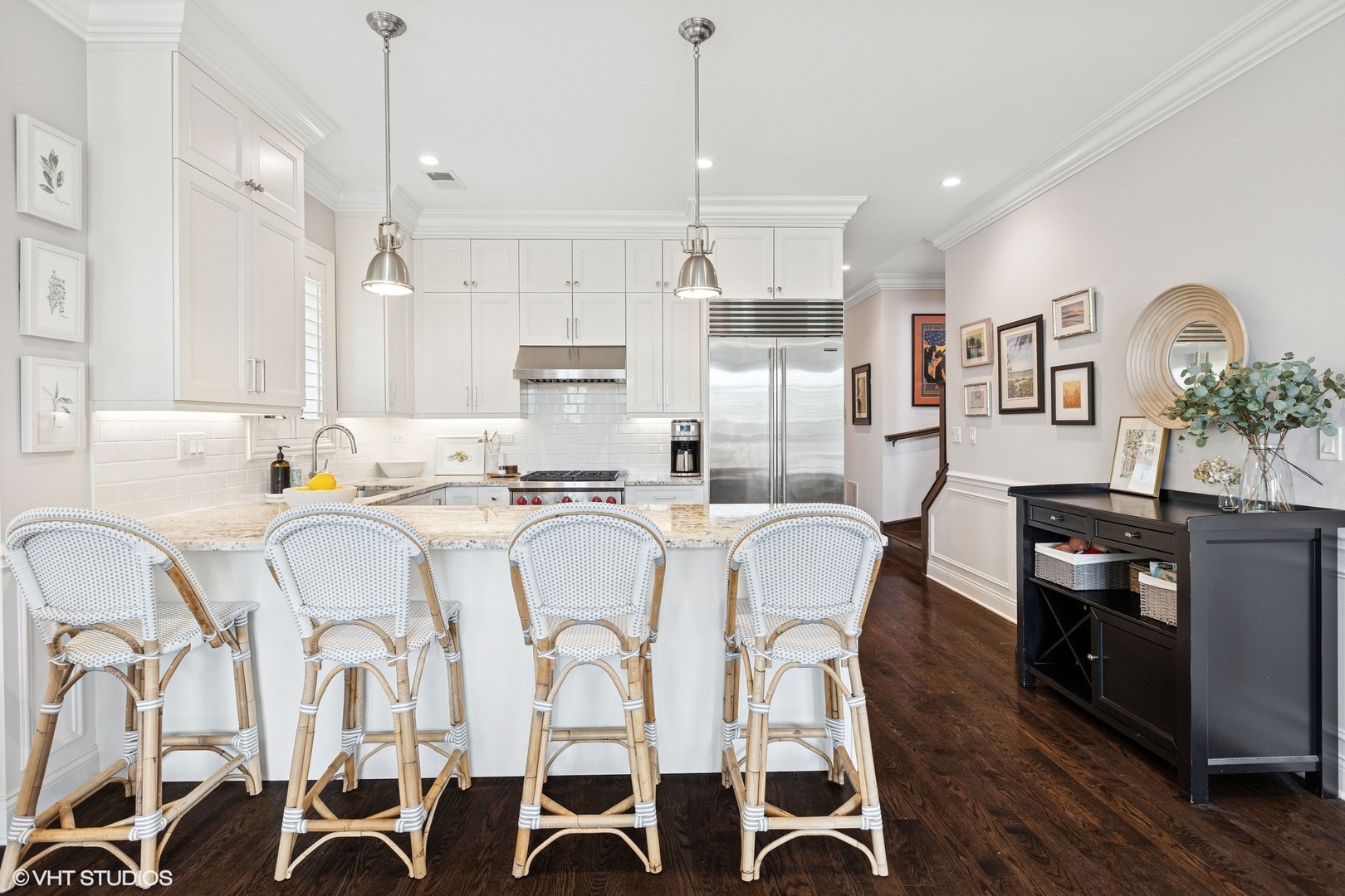 2700 N Wayne Avenue Unit: 3S