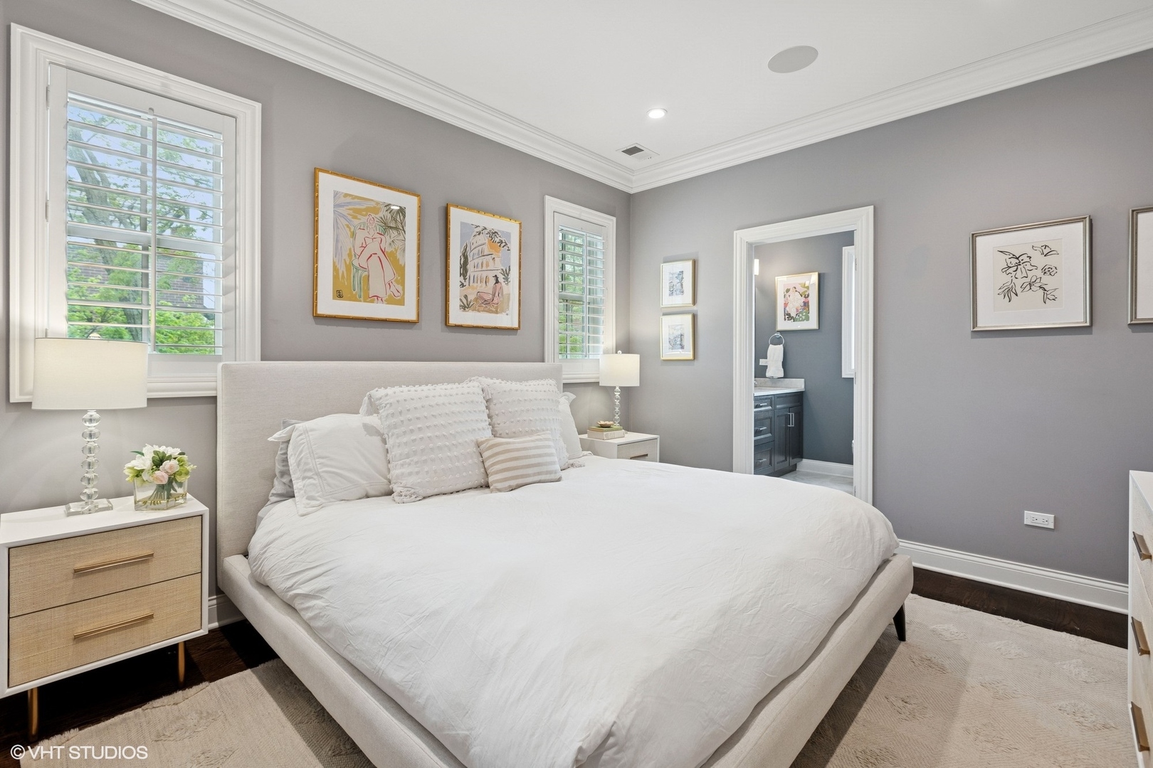2700 N Wayne Avenue Unit: 3S