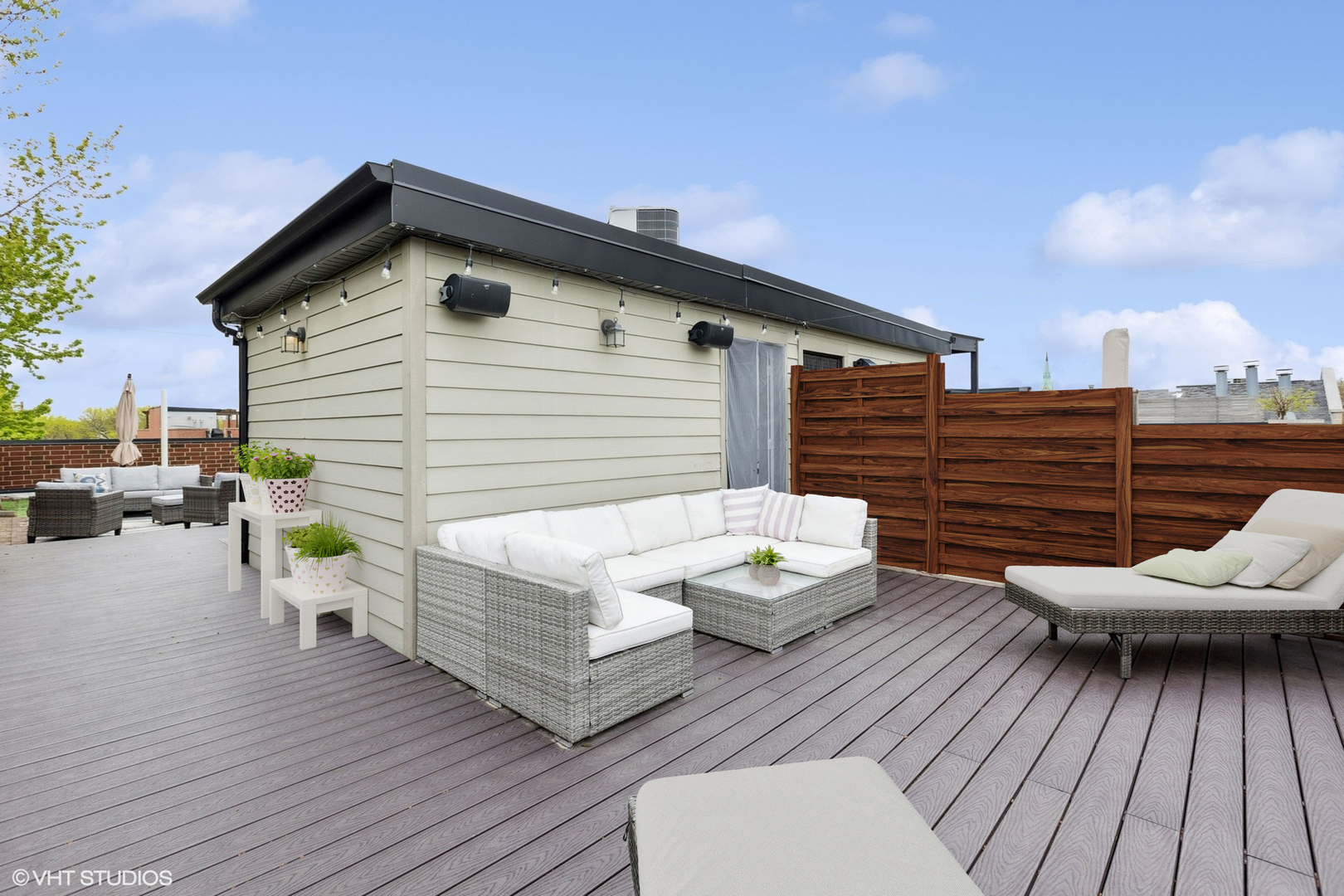 2700 N Wayne Avenue Unit: 3S