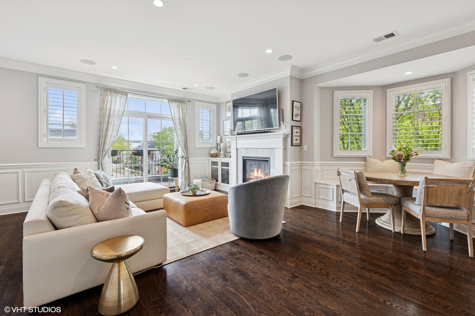 2700 N Wayne Avenue Unit: 3S