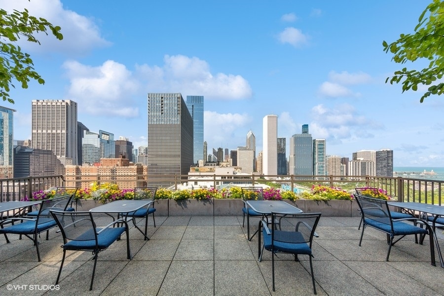 310 S Michigan Avenue Unit: 812