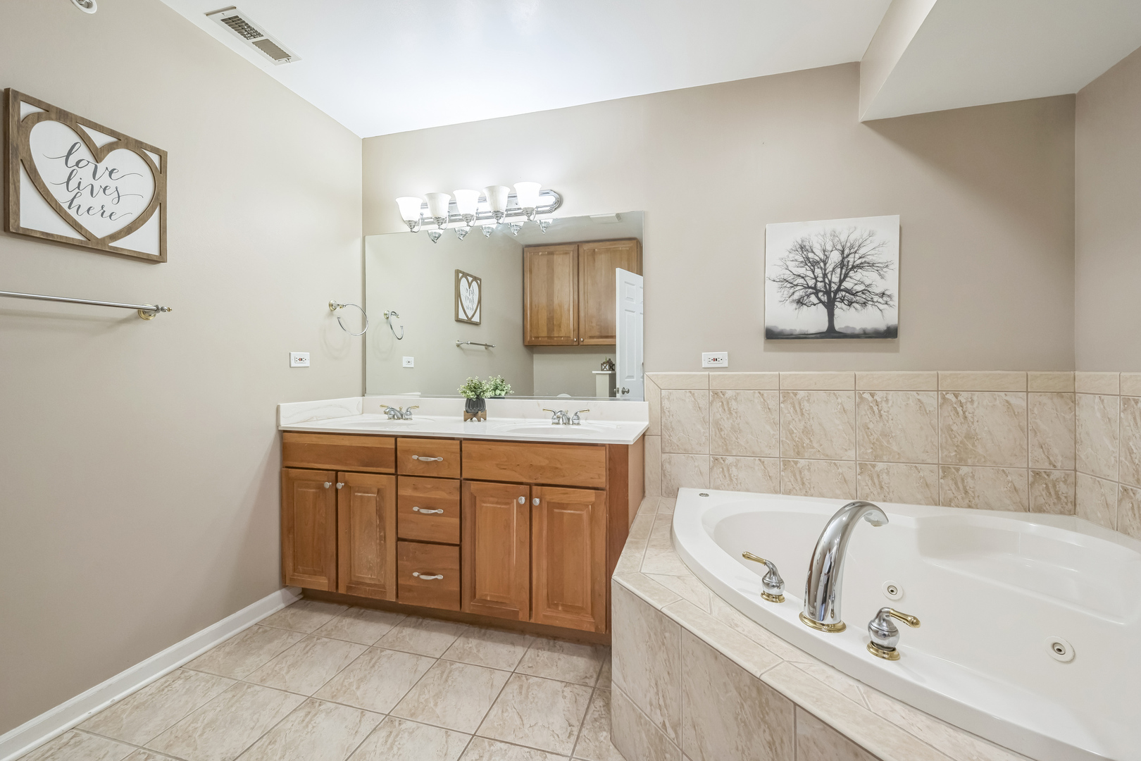 641 S Maple Avenue Unit: I