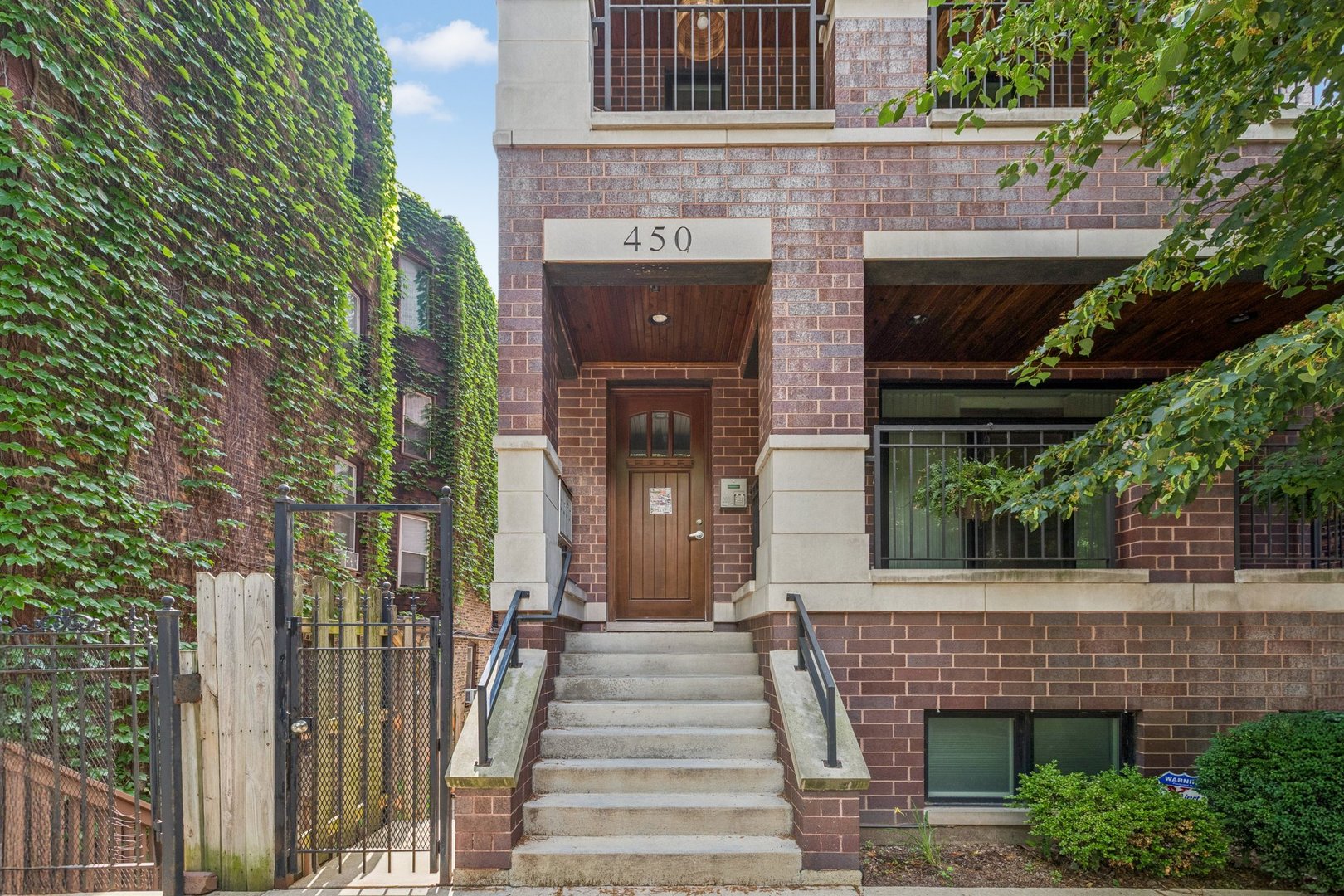 450 N Sangamon Street Unit: 4