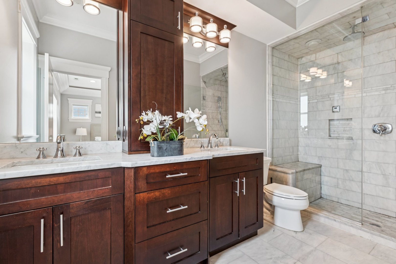 450 N Sangamon Street Unit: 4