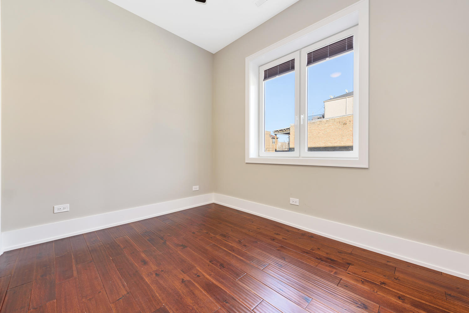 2518 W Division Avenue Unit: 1SE