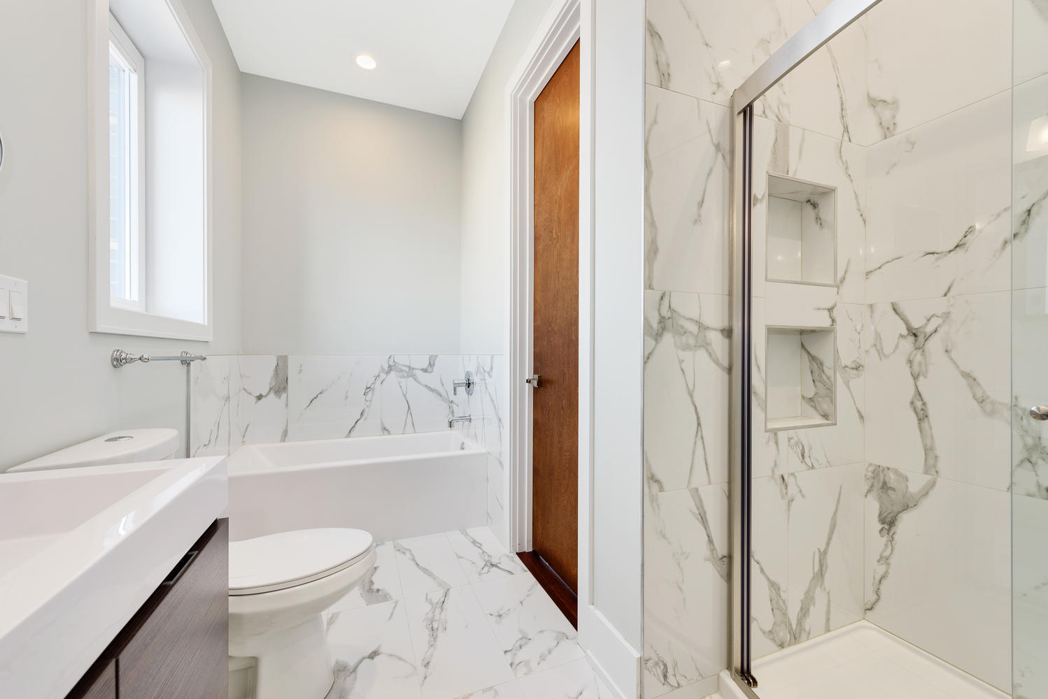 2518 W Division Avenue Unit: 1SE