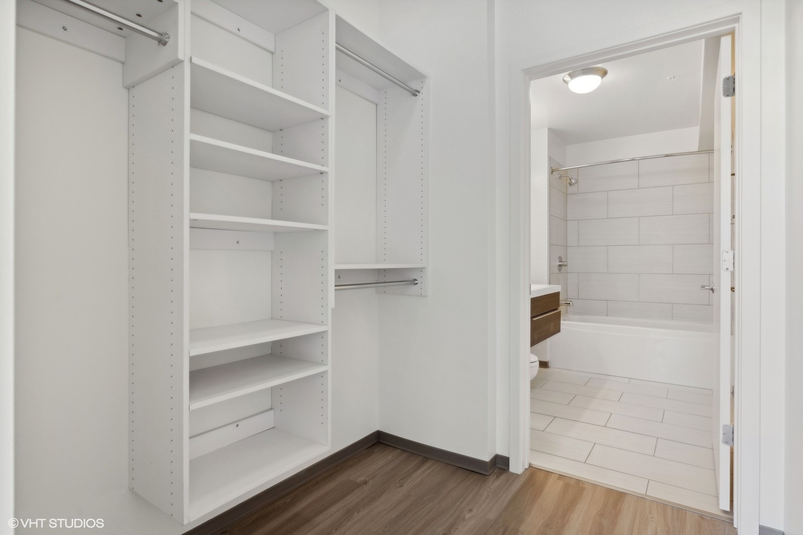1920 N Milwaukee Avenue Unit: 501
