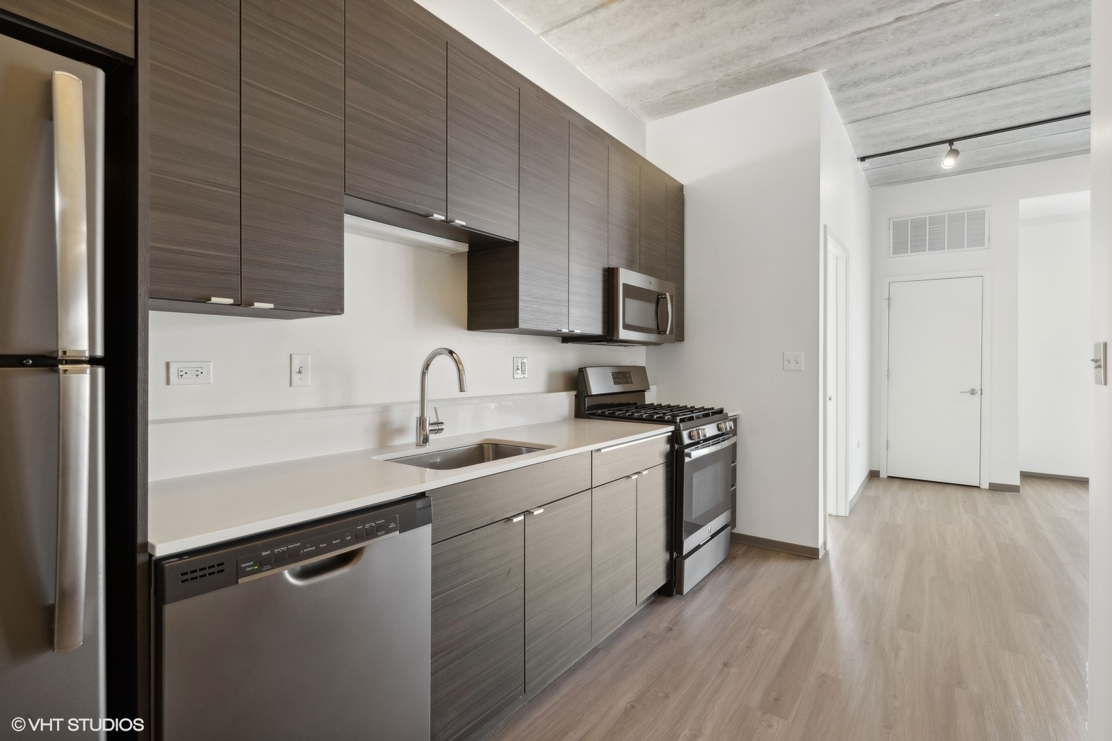 1920 N Milwaukee Avenue Unit: 501