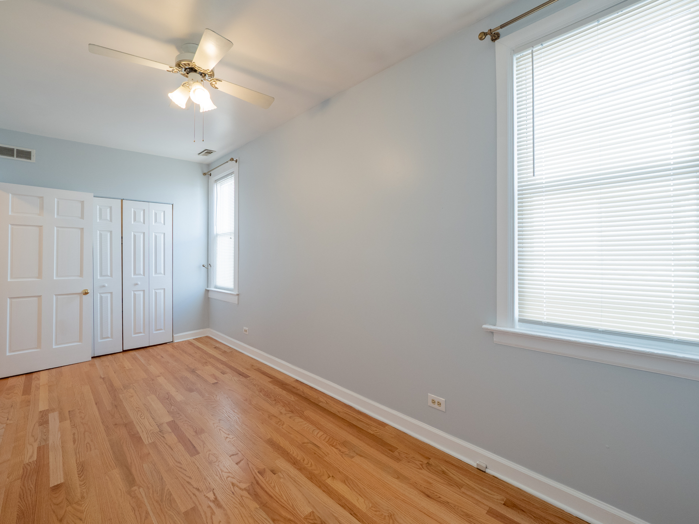 1920 W School Street