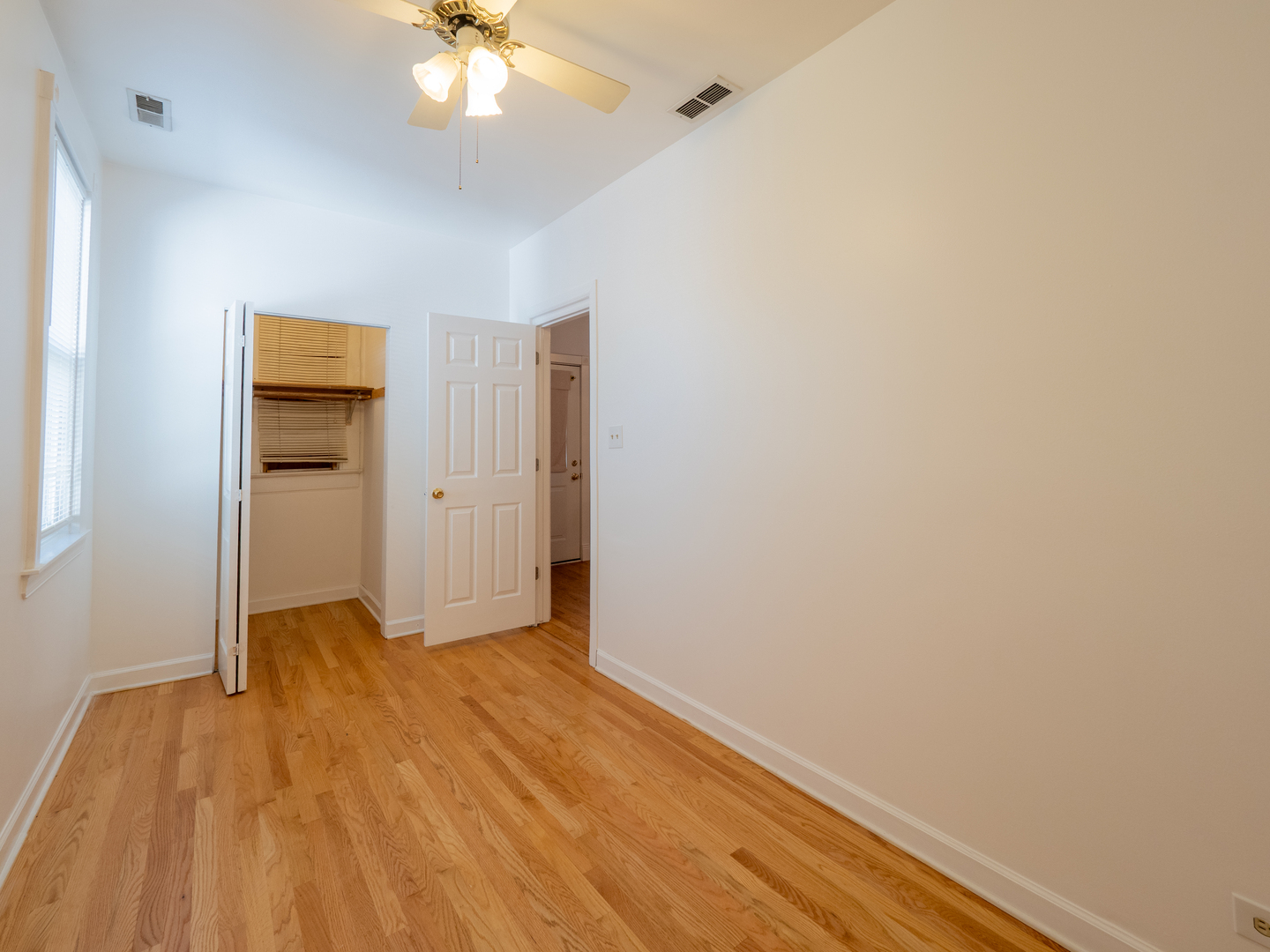 1920 W School Street