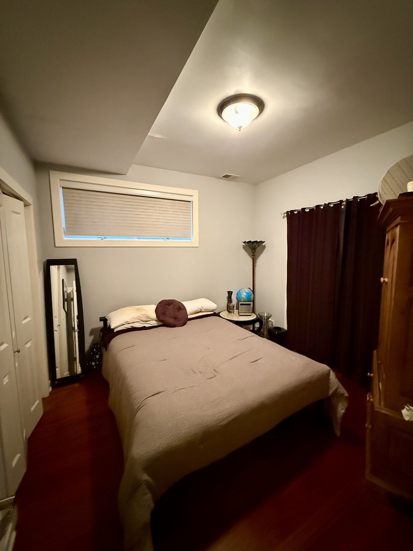 1621 W Le Moyne Street Unit: 1W