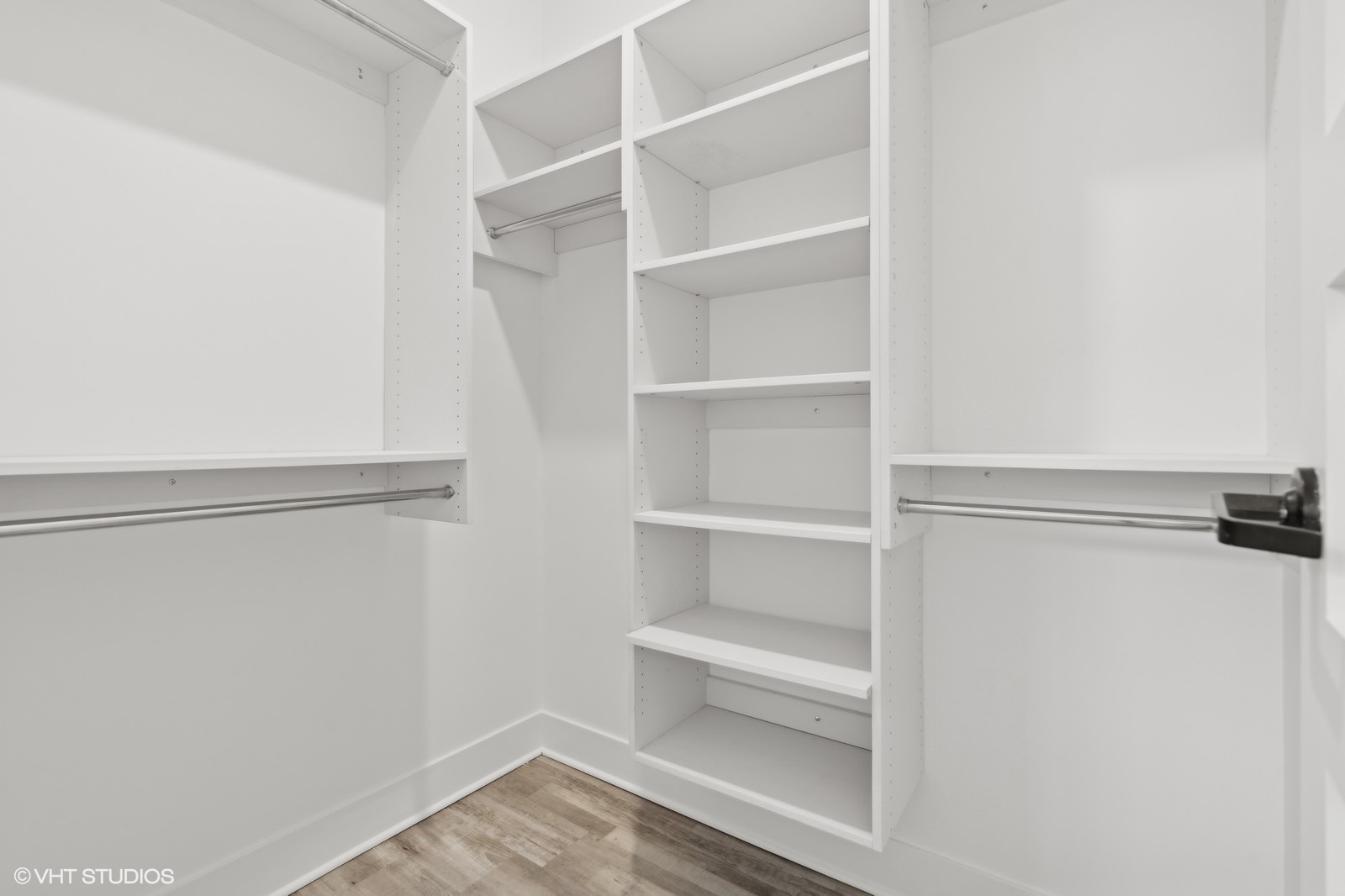 1914 N Milwaukee Avenue Unit: 302L