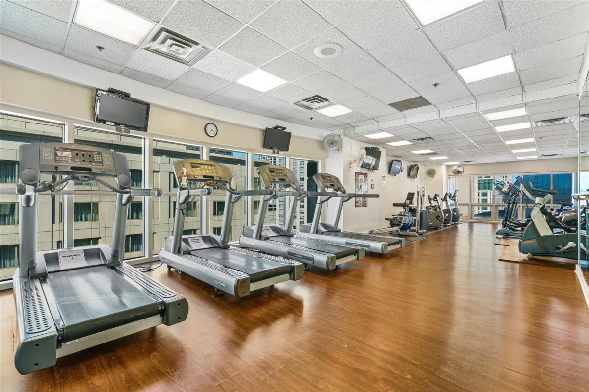 100 E Huron Street Unit: 4703