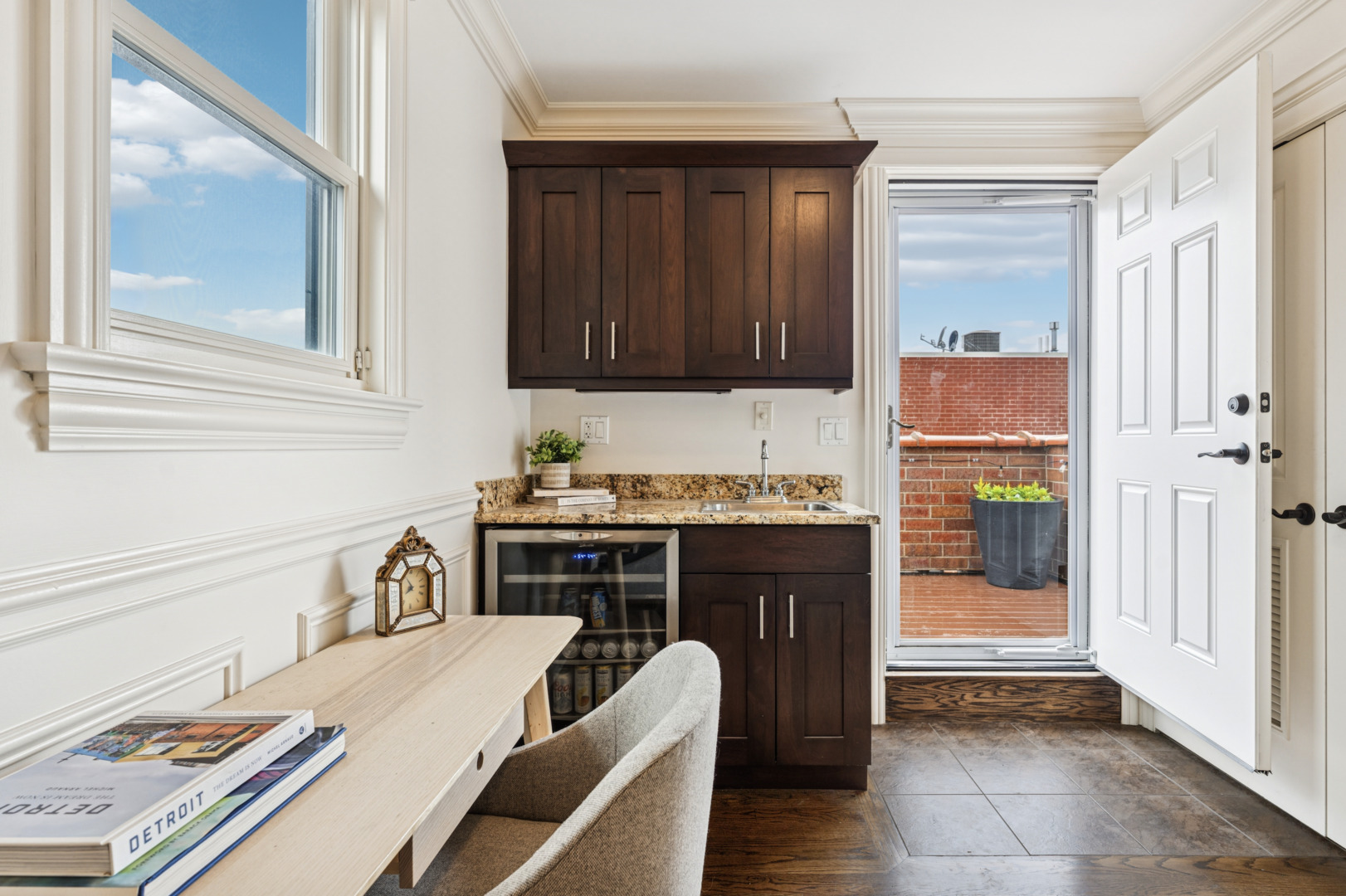 1312 W Webster Avenue Unit: 3W