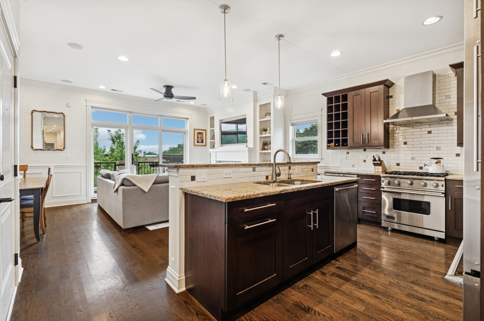 1312 W Webster Avenue Unit: 3W