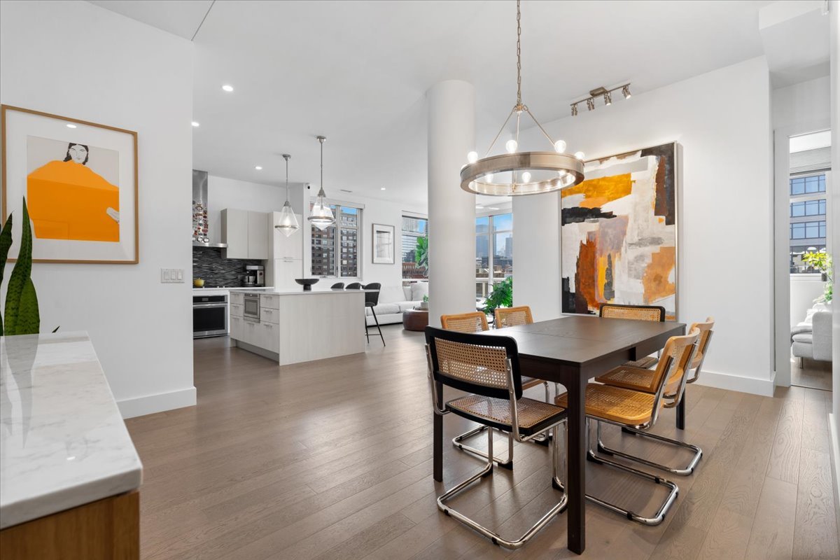367 W Locust Street Unit: 506