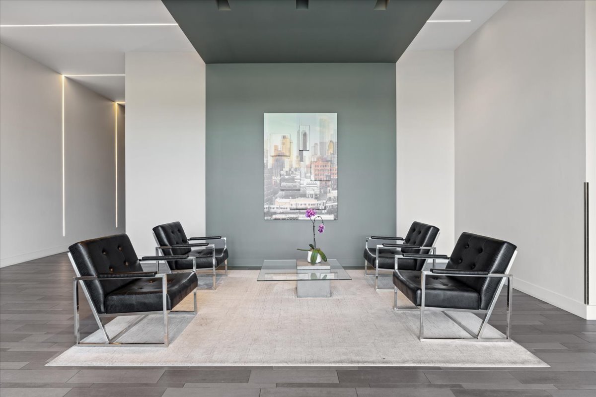 367 W Locust Street Unit: 506