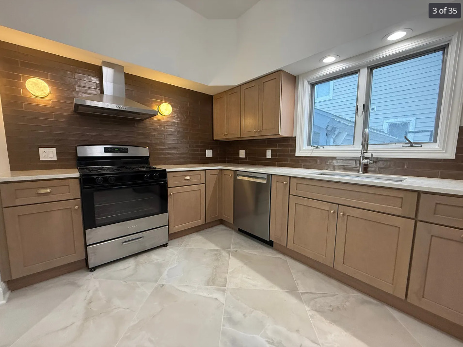 3706 N Wilton Avenue