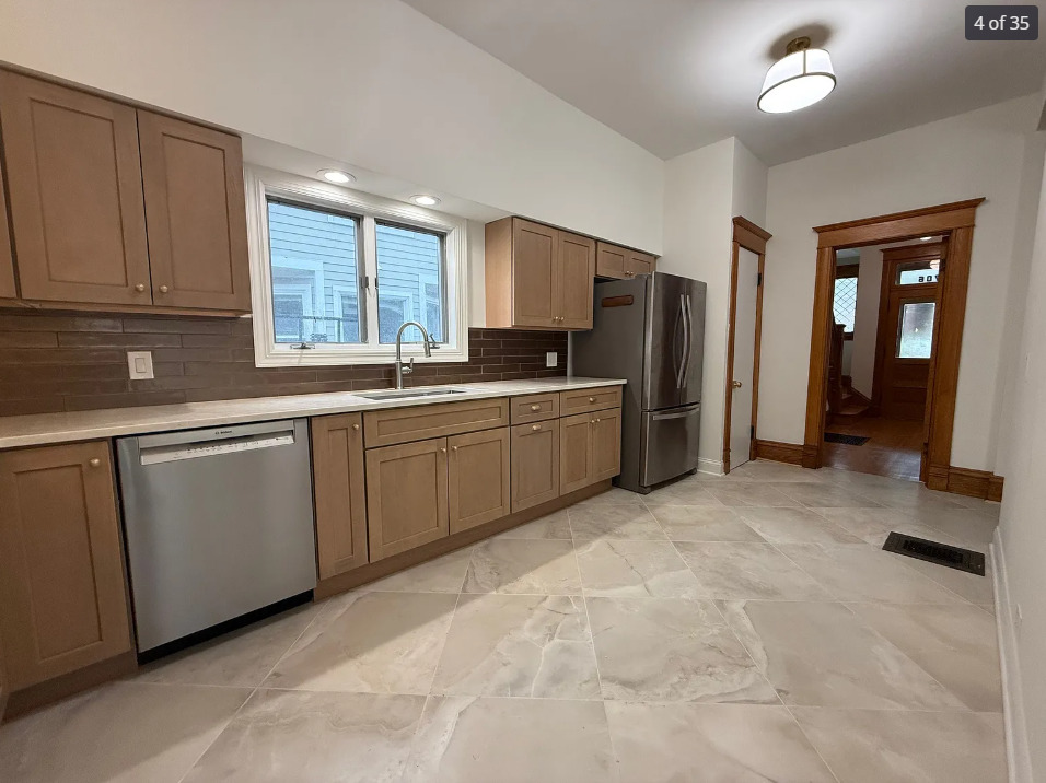 3706 N Wilton Avenue