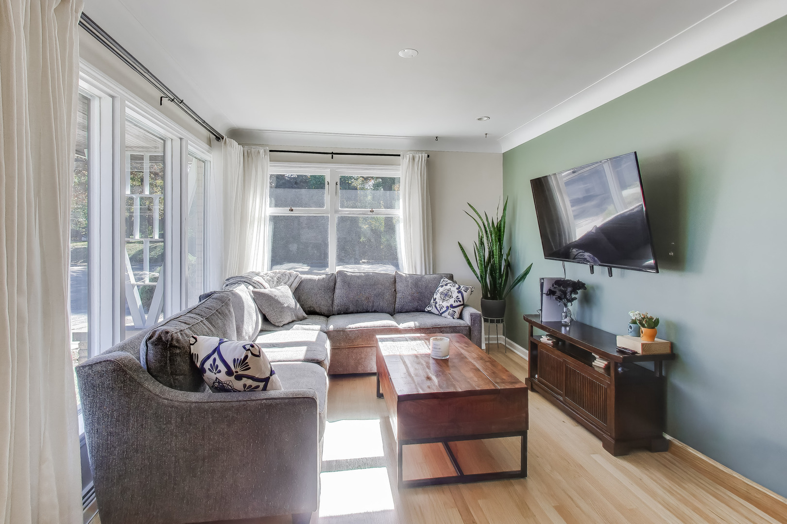 10252 S Fairfield Avenue