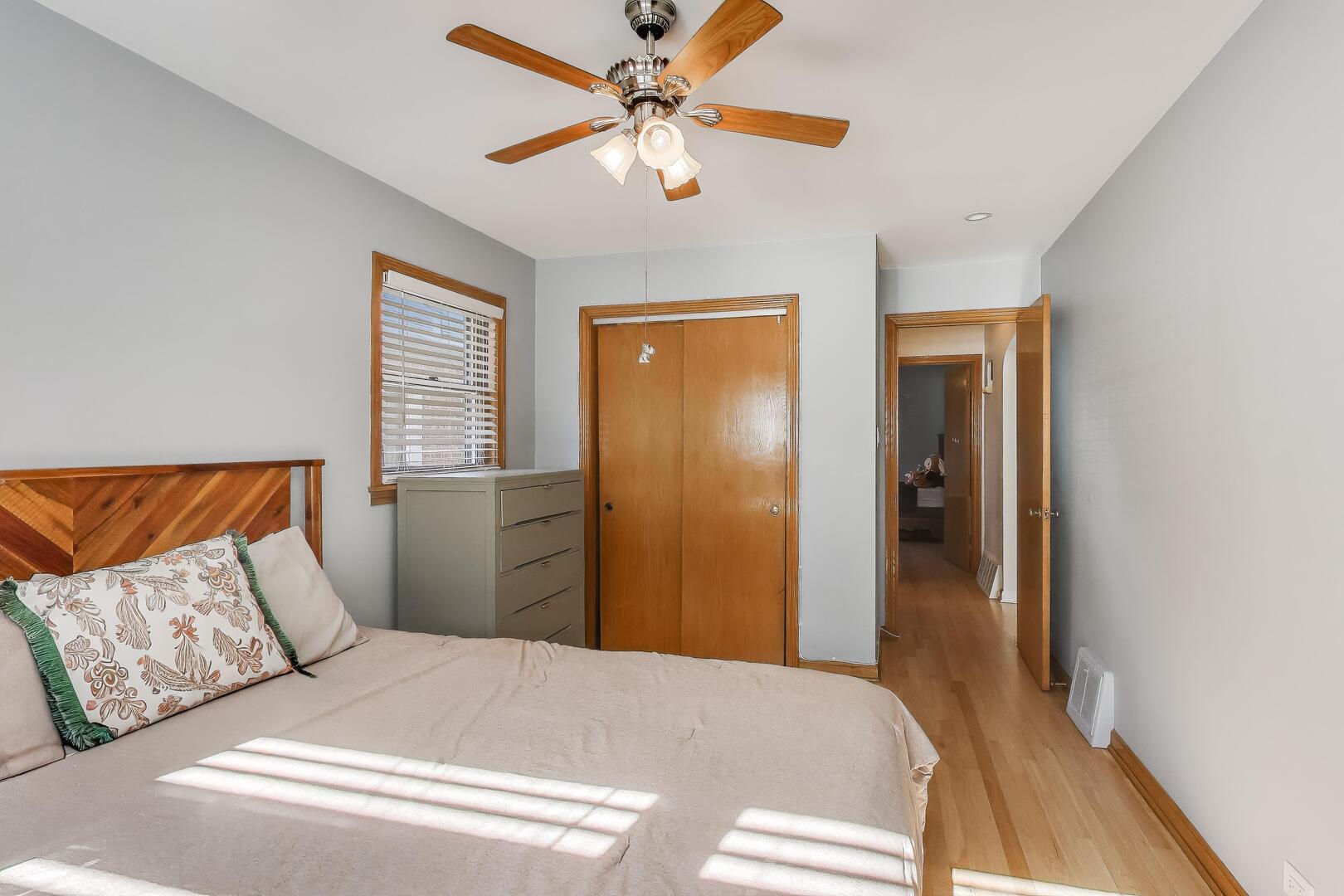 10252 S Fairfield Avenue