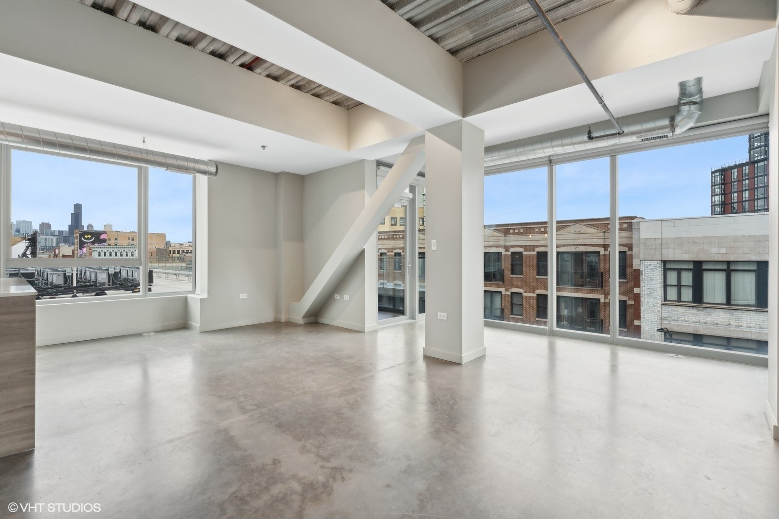 1241 N MILWAUKEE Avenue Unit: 401