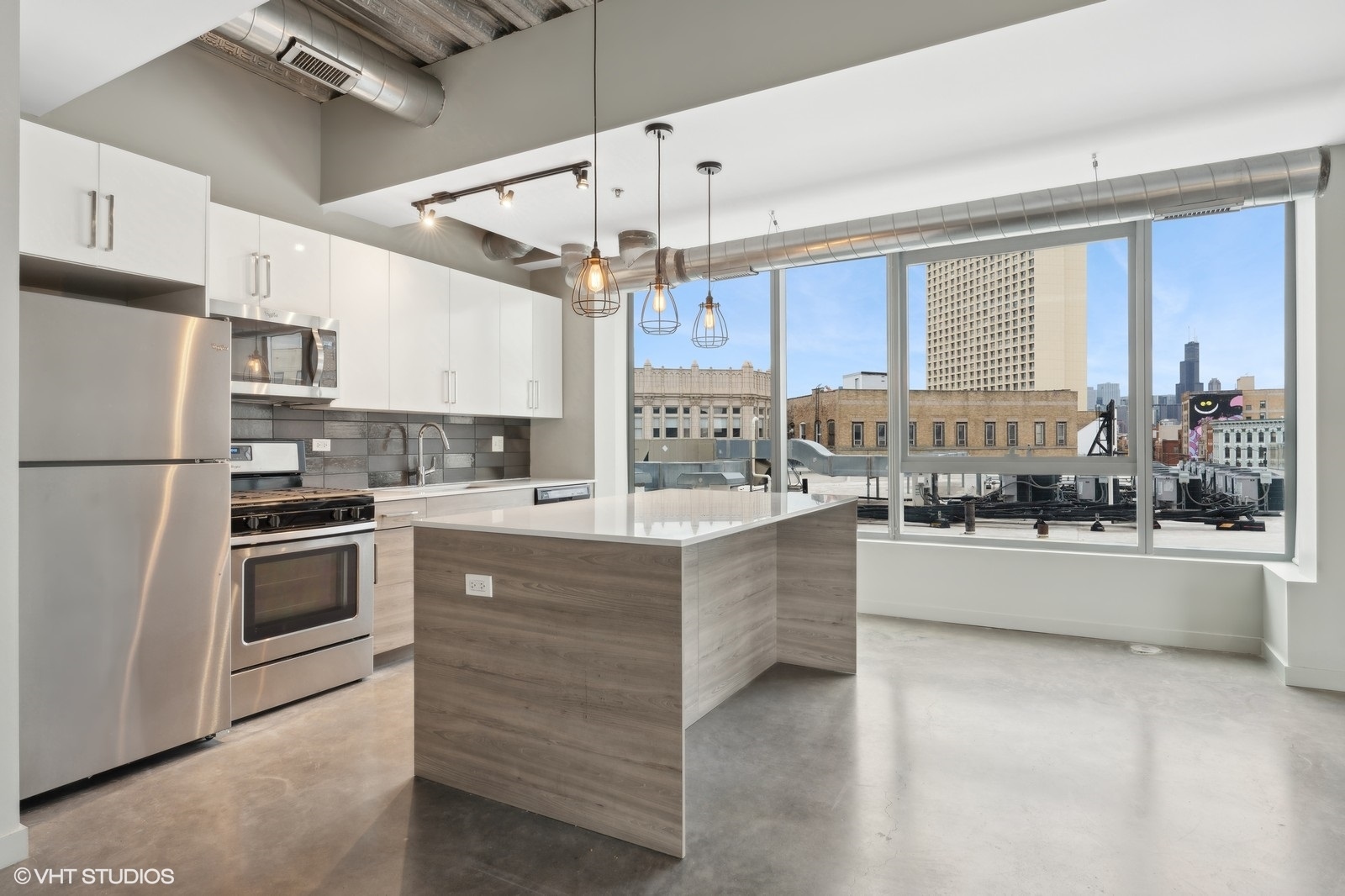 1241 N MILWAUKEE Avenue Unit: 401
